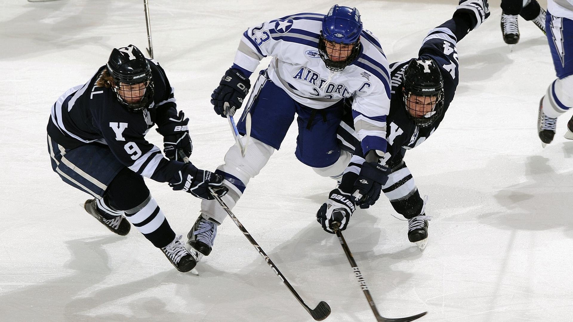 五大联赛争冠格局在焦点战后生变，五大联赛鏖战正酣 点击观看
